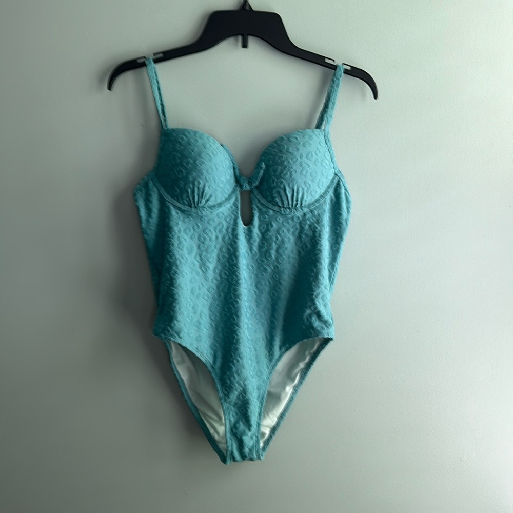 Cupshe Underwire Push Up One Piece Swimsuit Size Medium NWT